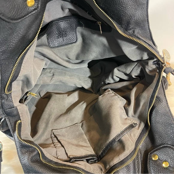 Romeo & Juliet Black Purse - Picture 6 of 10